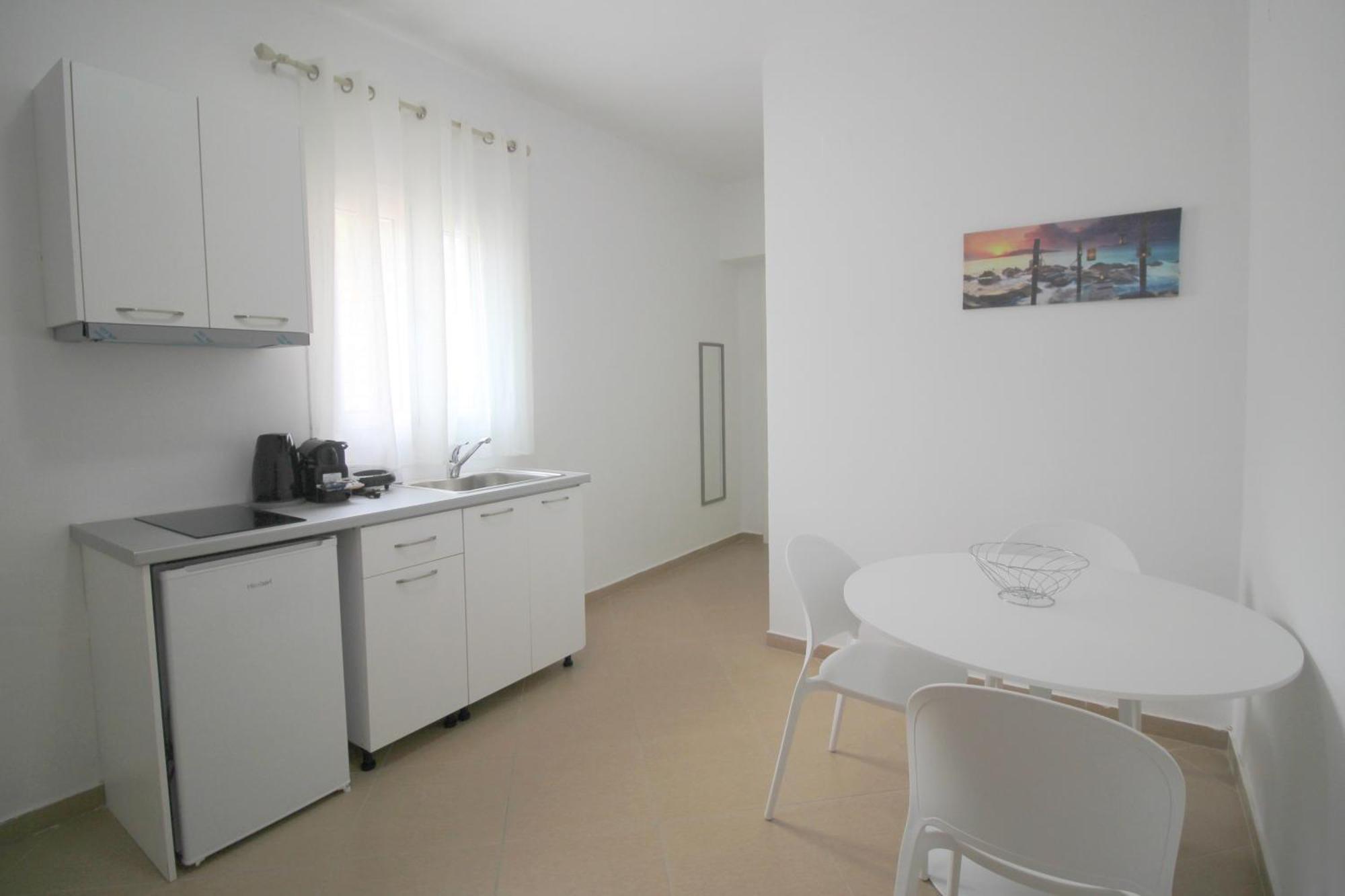 Nefeli'S Apartment Himare Exterior photo
